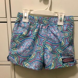 Vineyard Vines boys swim 4T.